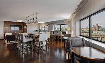 Sheraton Syracuse University Hotel and Conference Center - Housity