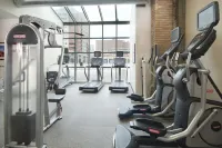 คราวน์ พลาซ่า อินเดียนาโพลิส-ดาวน์ทาวน์-ยูเนียน สเตชัน บาย IHG - ที่มีฟิตเนส