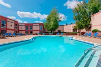 Burrstone Inn, Ascend Hotel Collection - Pools