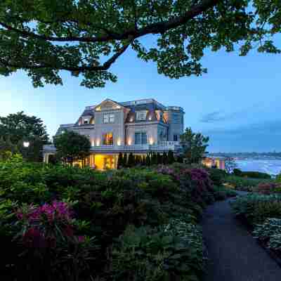 The Chanler at Cliff Walk Hotel Exterior