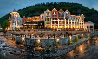 Crowne Plaza Borjomi