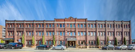 MarQueen Hotel Отели рядом с достопримечательностью «Seattle Cruise Ship Terminal 91»