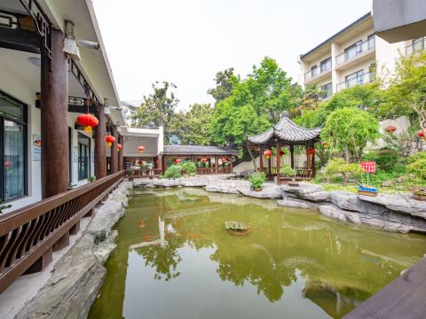 Rongyi Shanshui Hotel
