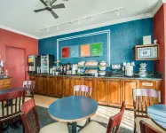 Comfort Inn Virginia Horse Center - Desayuno