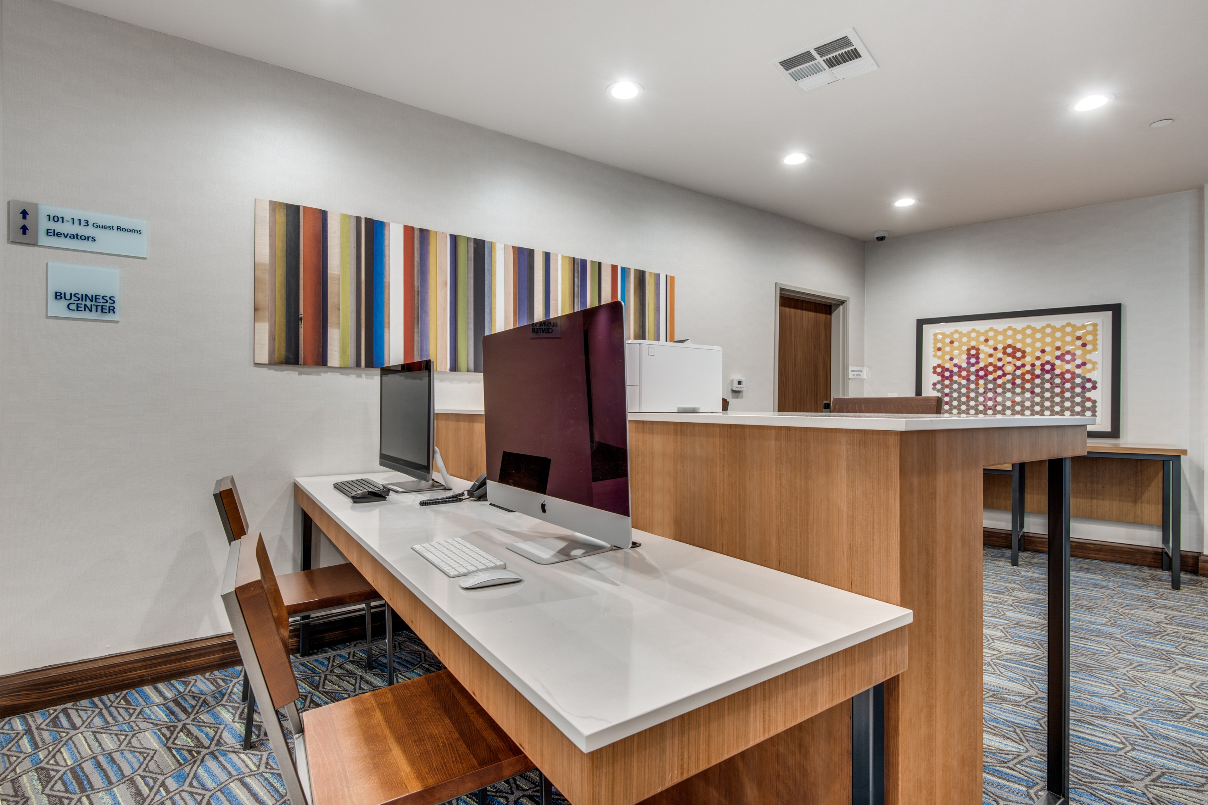 Holiday Inn Express & Suites Dallas North - Addison, an Ihg Hotel