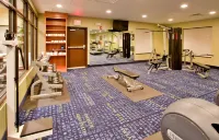 Holiday Inn Express & Suites Saint Robert - Leonard Wood