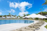 Sheraton Okinawa Sunmarina Resort - Uima-altaat