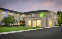 Holiday Inn Express & Suites American Fork- North Provo Hotels in Pleasant Grove