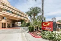 Econo Lodge Inn & Suites Riverside - Corona