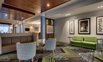 Holiday Inn Express & Suites Mount Pleasant