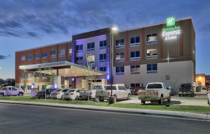 Holiday Inn Express & Suites ROSWELL by IHG