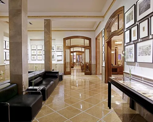 Hotel Astoria Hotels in der Nähe von FGC-Bahnhof Diagonal/Provença