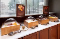 SpringHill Suites Pittsburgh North Shore - Bữa sáng