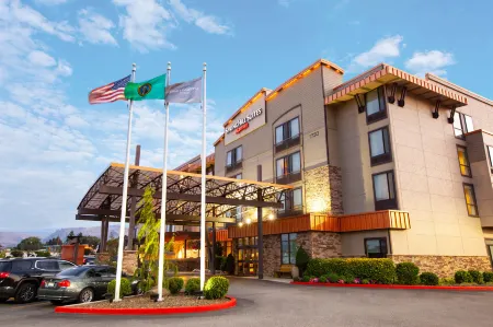 SpringHill Suites Wenatchee Отели в г. Веначи