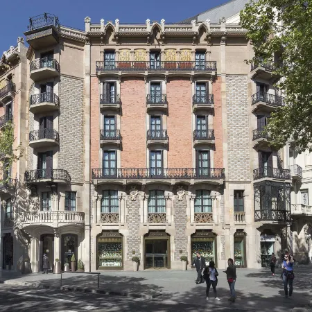 Monument Hotel