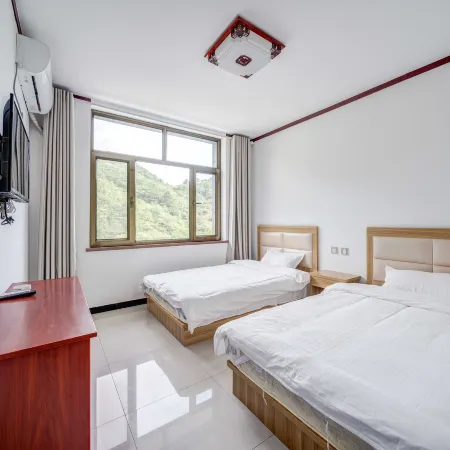 Luanping Cuijia Courtyard