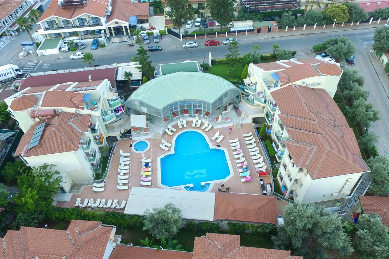 Belcehan Deluxe Hotel