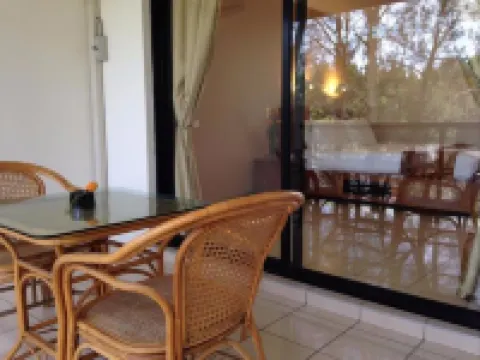 Novena Palms Motel