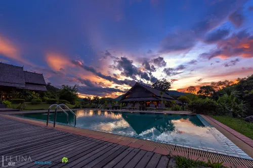 Namkat Yorla Pa Resort - parking