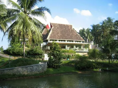 Hotel Deli River and Restaurant Omlandia Hotel di Biru-Biru