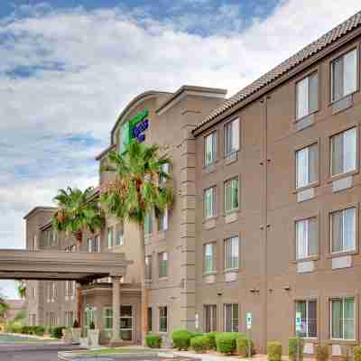 Holiday Inn Express Peoria North - Glendale Hotel Exterior