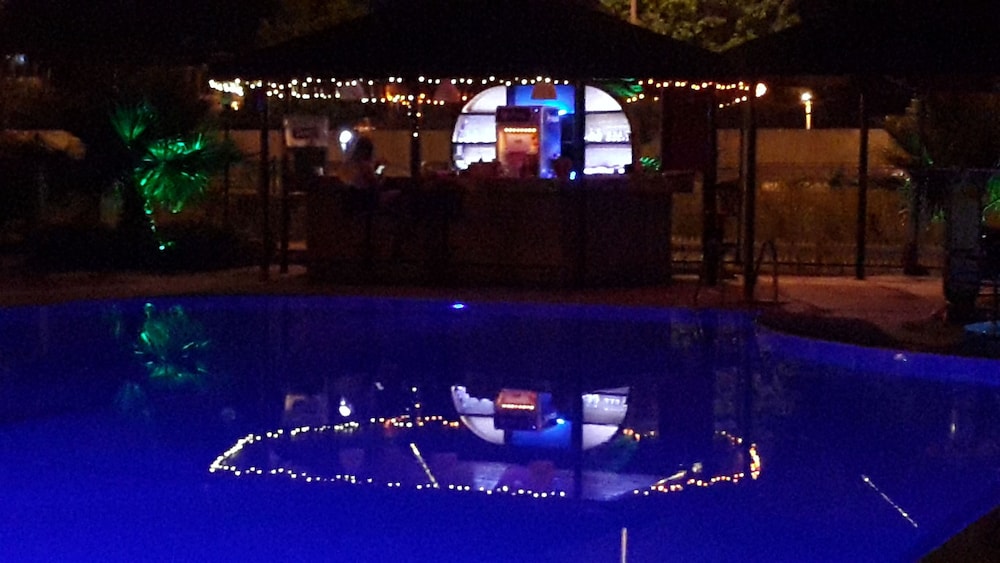 Bezay Hotel