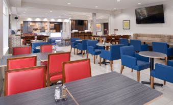 Holiday Inn Express Wixom - Housity