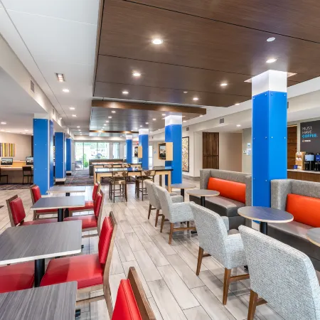 Holiday Inn Express & Suites GREENVILLE S - PIEDMONT by IHG