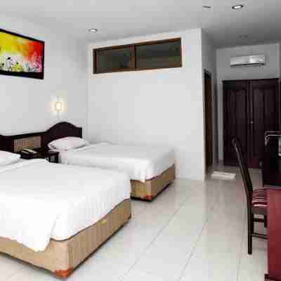 Toba Beach Hotel Rooms