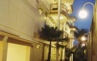 Inez Apartment 5 Các khách sạn ở Klojen