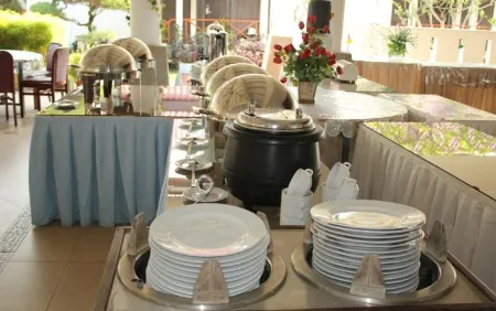 Theme Park & Resort Hotel Pantai Cermin Отели в г. Serdang Bedagai Regency