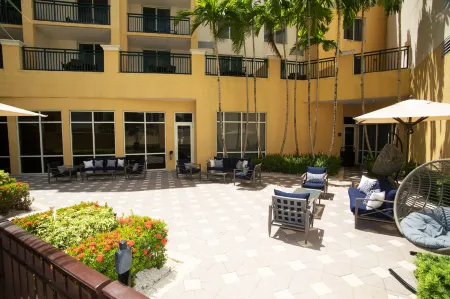 Courtyard Miami Dadeland Отели в г. Гленвар-Хайтс