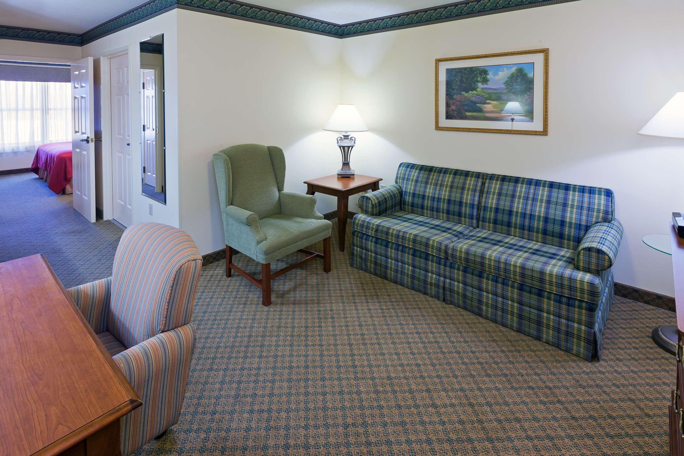 Country Inn & Suites by Radisson, Lewisburg, PA