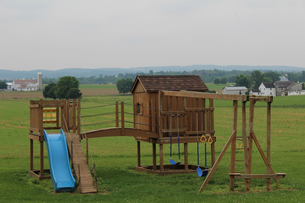 Harvest Drive Family Inn Intercourse - Amish Country