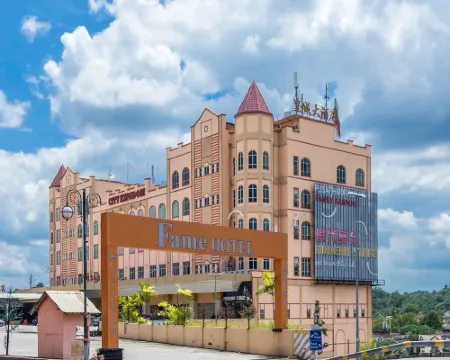 MY Fame Hotel Hoteles en Rasah