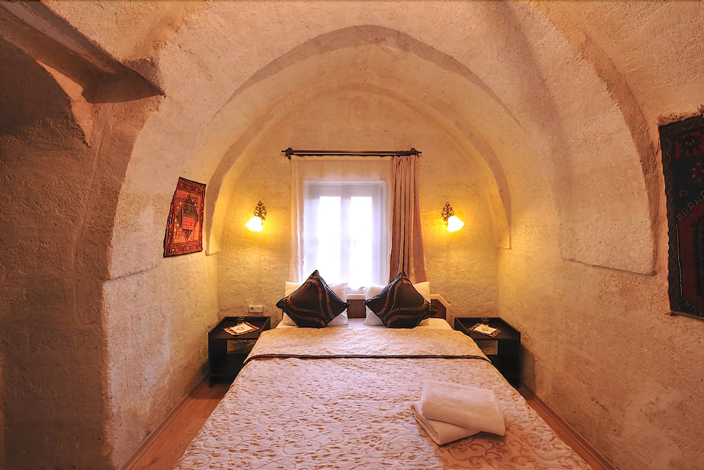 Caravanserai Cave Hotel