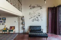 Oldie and Sleepy Hostel