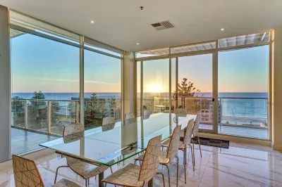 Belle Escapes - Glenelg Skyline Penthouse