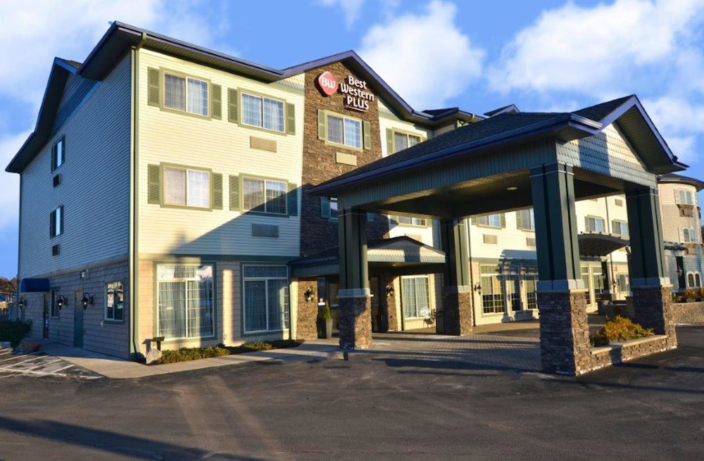 Best Western Plus Vineyard Inn & Suites