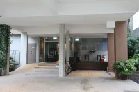 Greatwood Residence Hotel di 