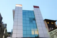 Hotel Zara Grand, Green Park Hotels in Green Park