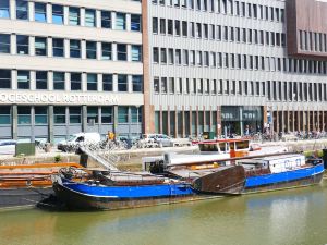 Boat-Apartment Rotterdam Fokkelina