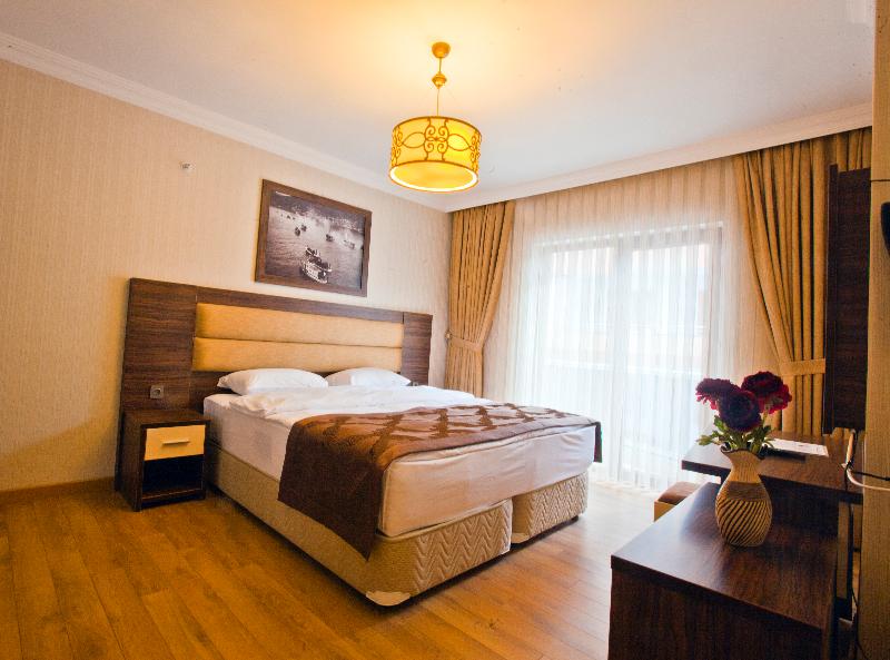 Panagia Suite Hotel