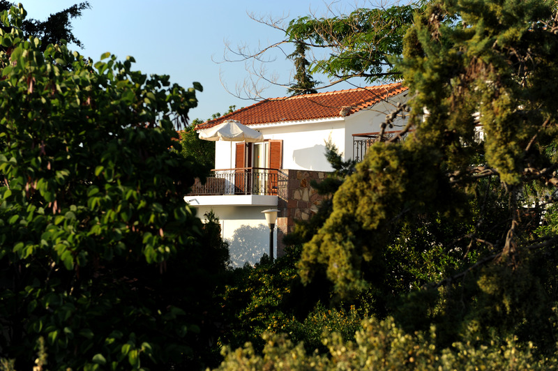 Delfinia Hotel & Bungalows