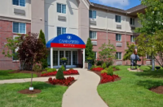 Candlewood Suites LOUISVILLE AIRPORT by IHG Hotels in 