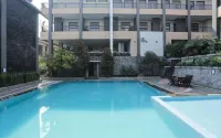 Grand Hani Hotel - piscina