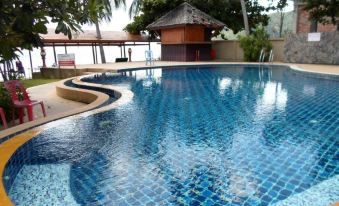 Khanom Sunrise Beach Hotel