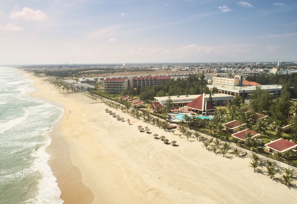 1. 샌디 비치 논 ..