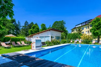 Hotel Hirschen Hotels in Opfingen