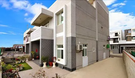 ZI-YUE-TONG Homestay II Отели рядом с достопримечательностью «Guanyin Ting Bikeway»